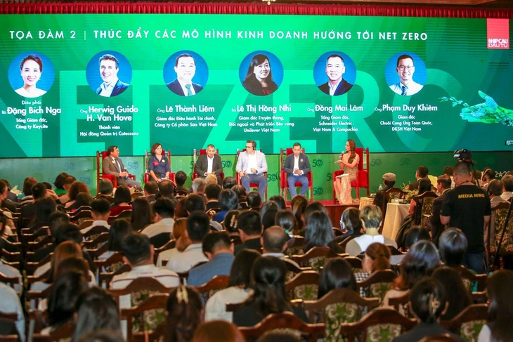 Dựa trên kinh nghiệm có được từ dự án LEGO, Coteccons xác định sẽ thiết lập các tiêu chuẩn mới cho ngành xây dựng dựa trên ý nghĩa là sự chung tay xây dựng một môi trường lao động có mối quan hệ lành mạnh với các bên liên quan. 