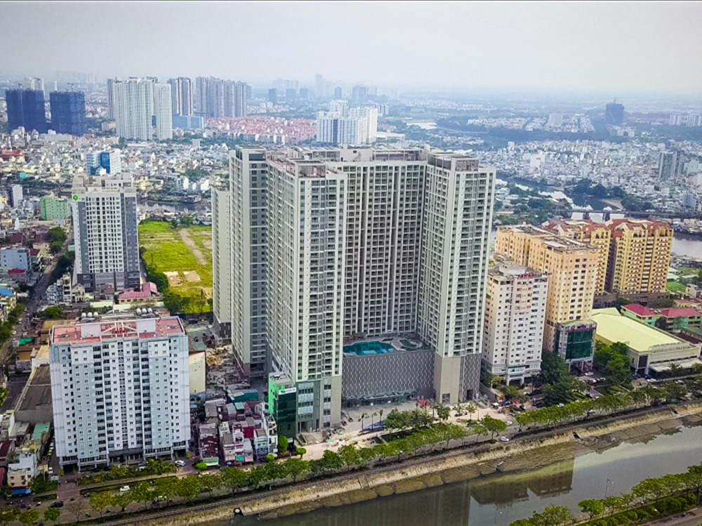 Thegoldview-2.jpg