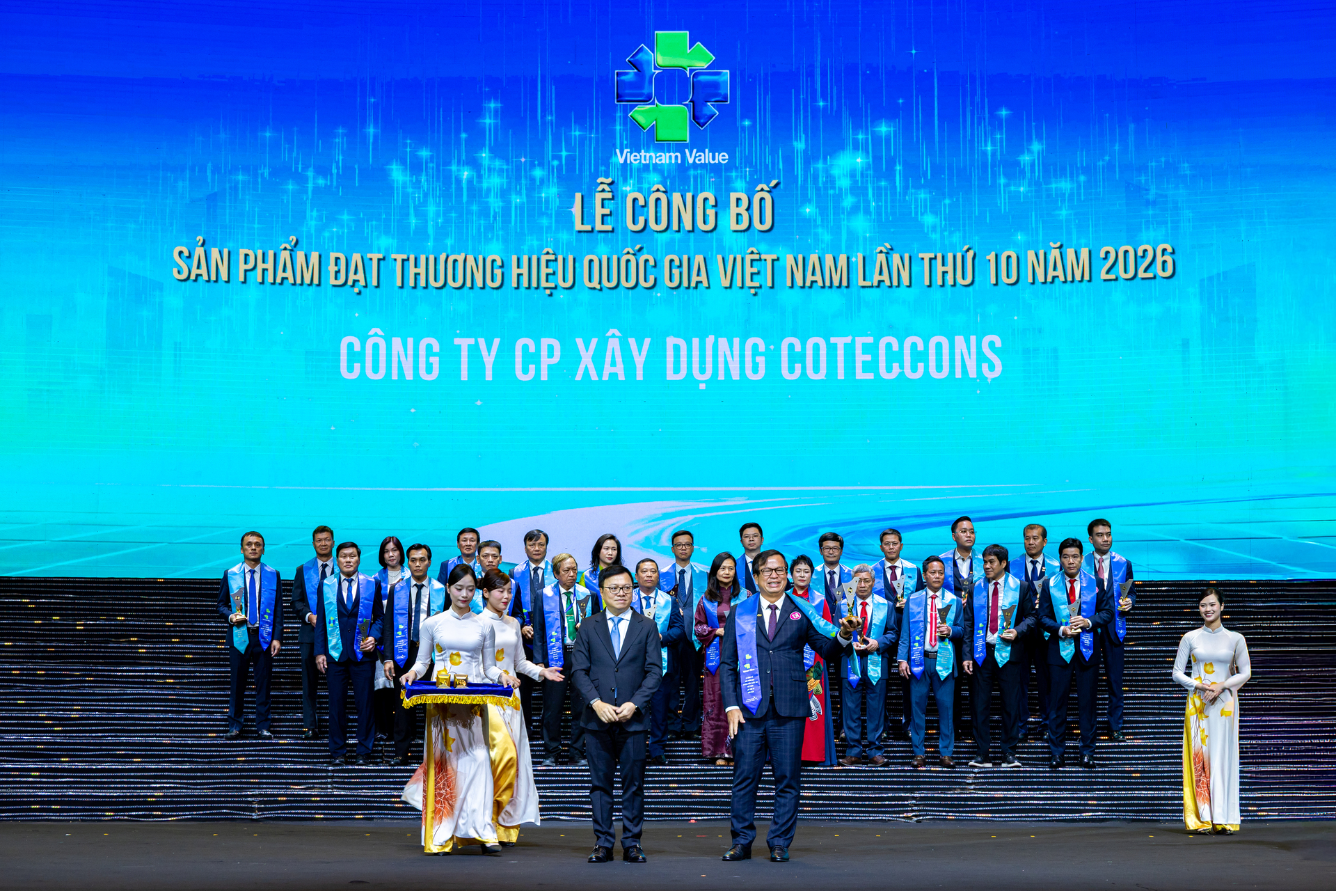RECOGNIZED UNDER VIETNAM VALUE FOR THE SECOND TIME, COTECCONS REAFFIRMS ITS COMMITMENT TO CONTRIBUTING TO NATIONAL KEY PROJECTS AND BRINGING VIETNAMESE ENGINEERING EXPERTISE TO INTERNATIONAL MARKETS