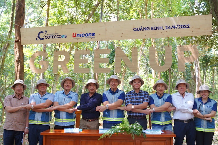  THÔNG CÁO BÁO CHÍ - Coteccons khởi động chiến dịch trồng cây “Green Up” trong dự án bảo tồn rừng tại Phong Nha - Kẻ Bàng