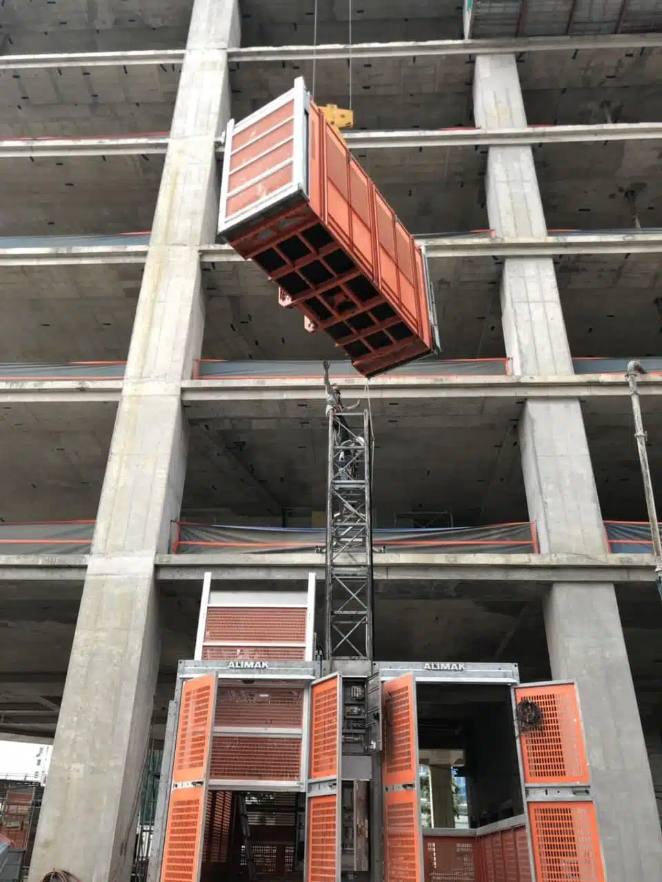 Sàn nâng