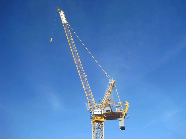 Cẩu tháp Potain MR 418 (24T)